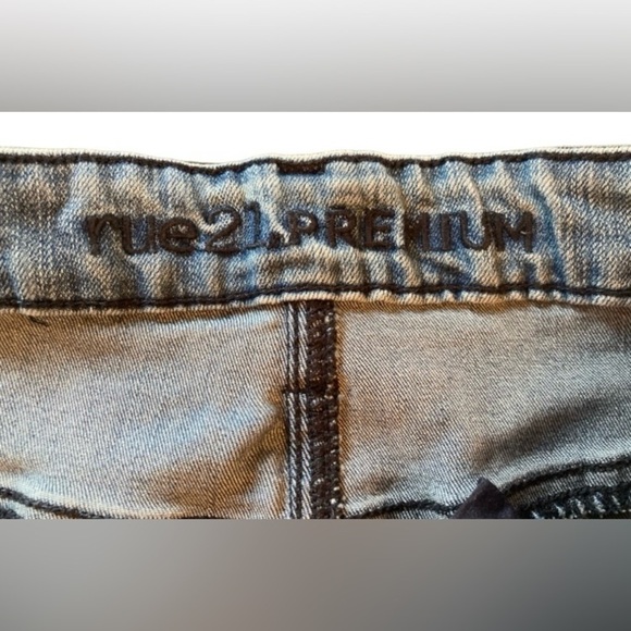 CLEARANCE Rue 21 Skinny Jeans - Picture 4 of 6
